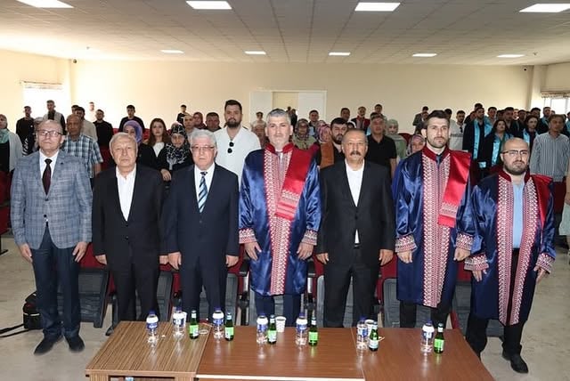 İscehisar MYO'da Mezuniyet Sevinci: 2024-2025 Eğitim Dönemi Sonlandırıldı