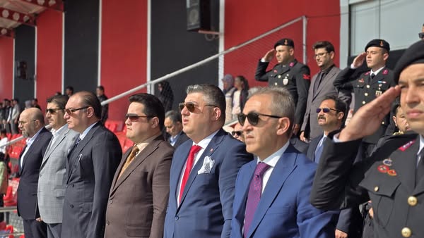 Bolvadin'de 19 Mayıs Coşkusu: Gençler Bayrama Damga Vurdu
