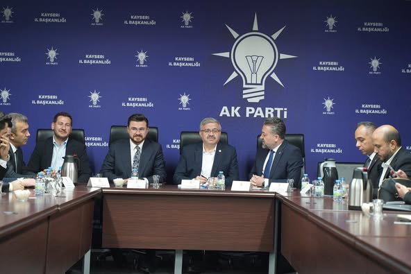 AK Parti Afyonkarahisar Milletvekili Yurdunuseven Kayseri'de Teşkilatlarla Buluştu