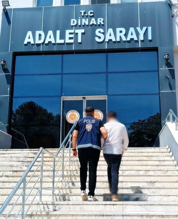 Afyonkarahisar'da Aranan Hırsızlık Zanlısı Yakalandı