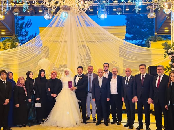 Ak Parti Afyonkarahisar Milletvekili Özkaya, Nikah Şahitliği Yaptı