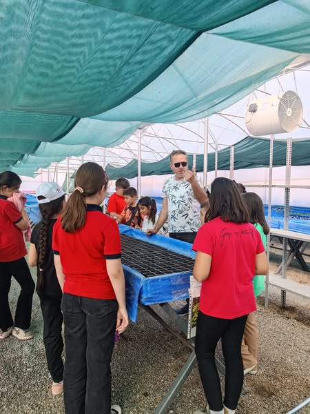 Emirdağ'da Gençler Fidana Dokundu: Çevre Bilinci İçin Önemli Ziyaret