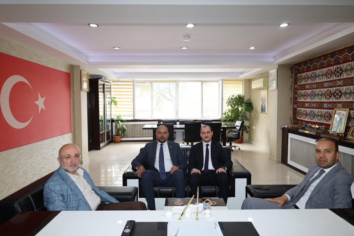 Afyonkarahisar'da Bayat'a Proje Hamlesi: AK Parti'den Yerel Yönetimlere Destek