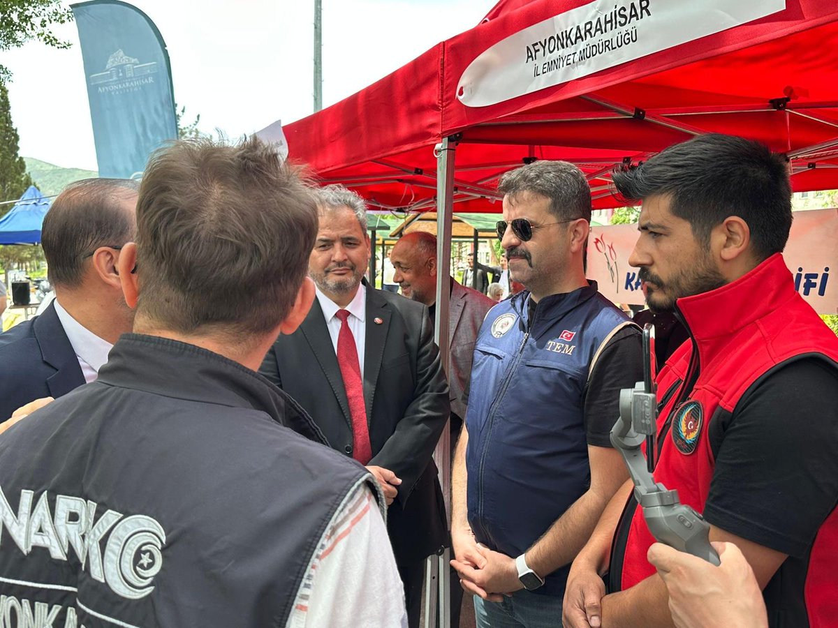 Afyonkarahisar Emniyetinden Üniversite Öğrencilerine Bilgilendirme