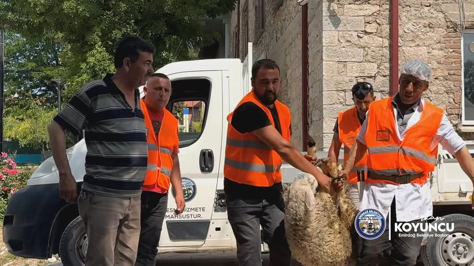 Emirdağ'da Kurban Bağışları Rekor Kırdı, İhtiyaç Sahiplerine Ulaştırılıyor