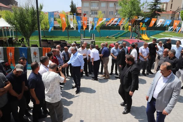 Afyonkarahisar Milletvekili Yurdunuseven Emirdağ'da Bayram Coşkusu