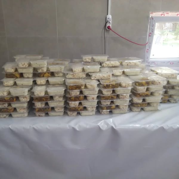 Bolvadin Belediyesi Aşevi ile 120 Hemşehriye Sıcak Yemek Desteği