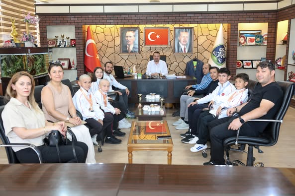 Sandıklı Karate Sporcuları Balkan ve Uluslararası Arenalarda İlçe Gururu