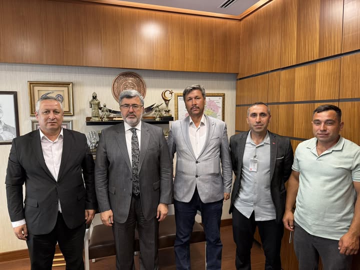AK Parti Afyonkarahisar Milletvekili Özkaya, Çobanlar Kocaöz Belediye Başkanı Zıbak'ı TBMM'de Ağırladı