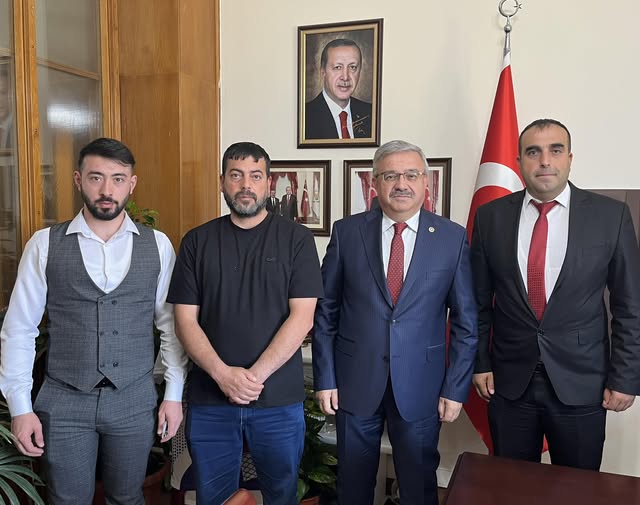 AK Parti Afyonkarahisar Milletvekili Yurdunuseven, TBMM'de Hemşehrilerini Ağırladı