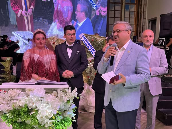 Afyonkarahisar'da Mutlu Bir Nikah: Milletvekili Yurdunuseven Şahit Oldu