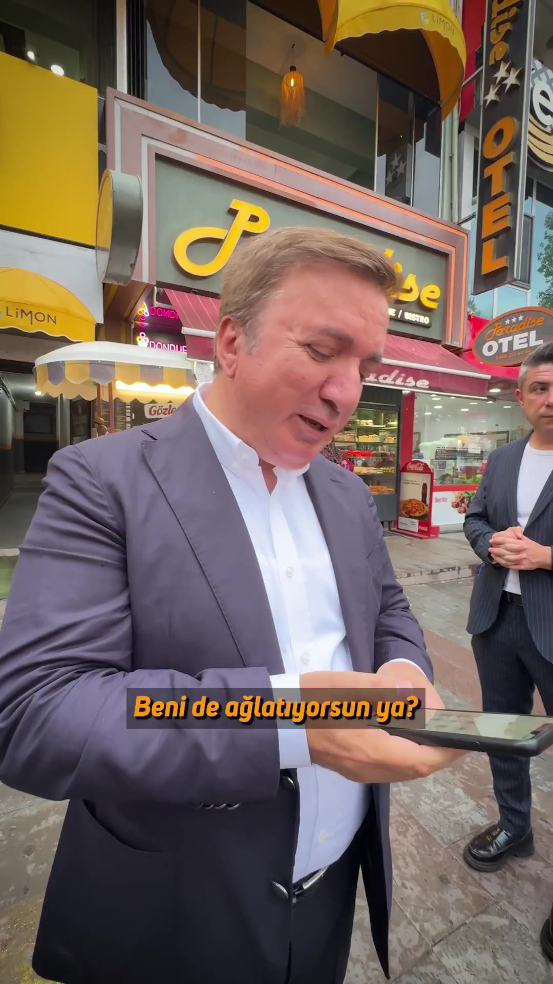 Erzincan Valimiz Sayın Hamza Aydoğdu ile bir öğretmenimiz arasında geçen samimi konuşma hepimizin kalbine dokundu