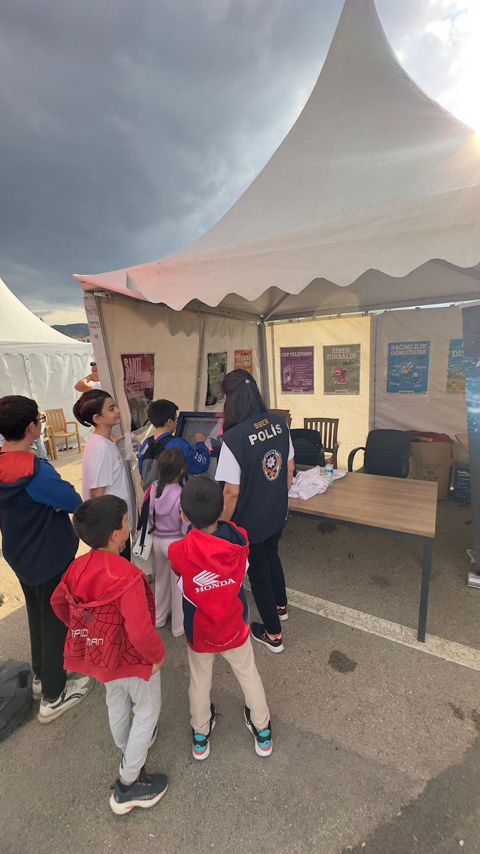 Afyon'da Siber Suçlara Karşı Bilinçlendirme Etkinliği Düzenlendi