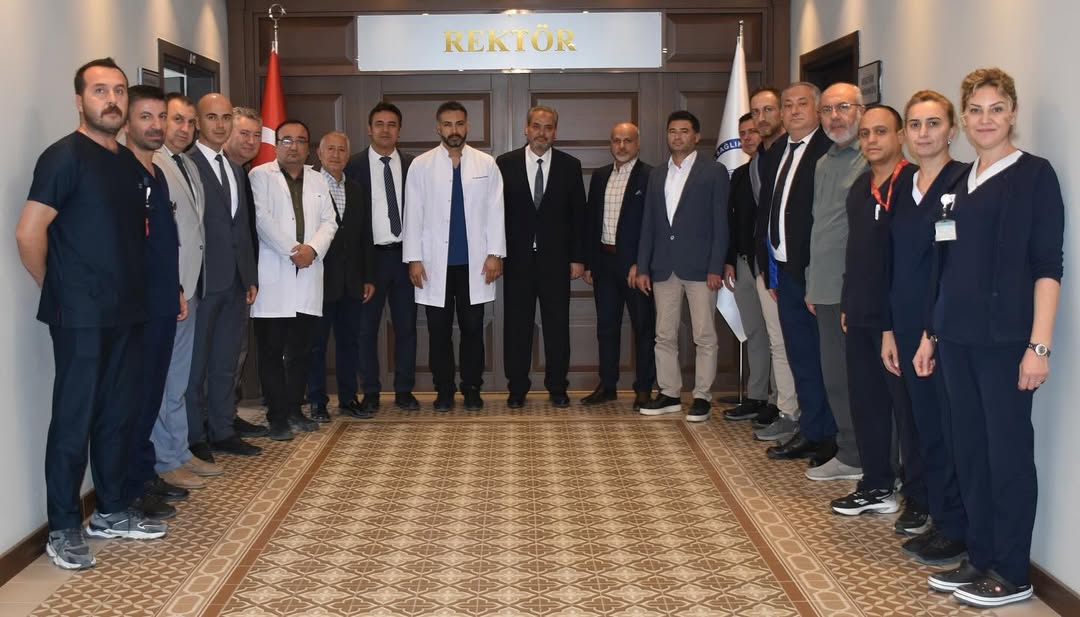 Afyonkarahisar Sağlık Bilimleri Üniversitesi Rektörü Aslan, Hastane Yöneticilerini Ağırladı
