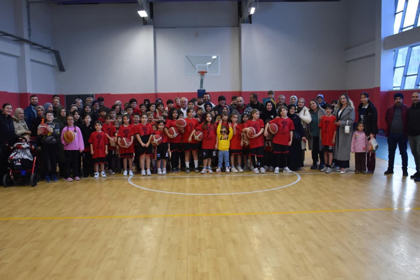 Potaya Atılan İlk Adım: Minik Basketbolcular İçin Anlamlı Başlangıç