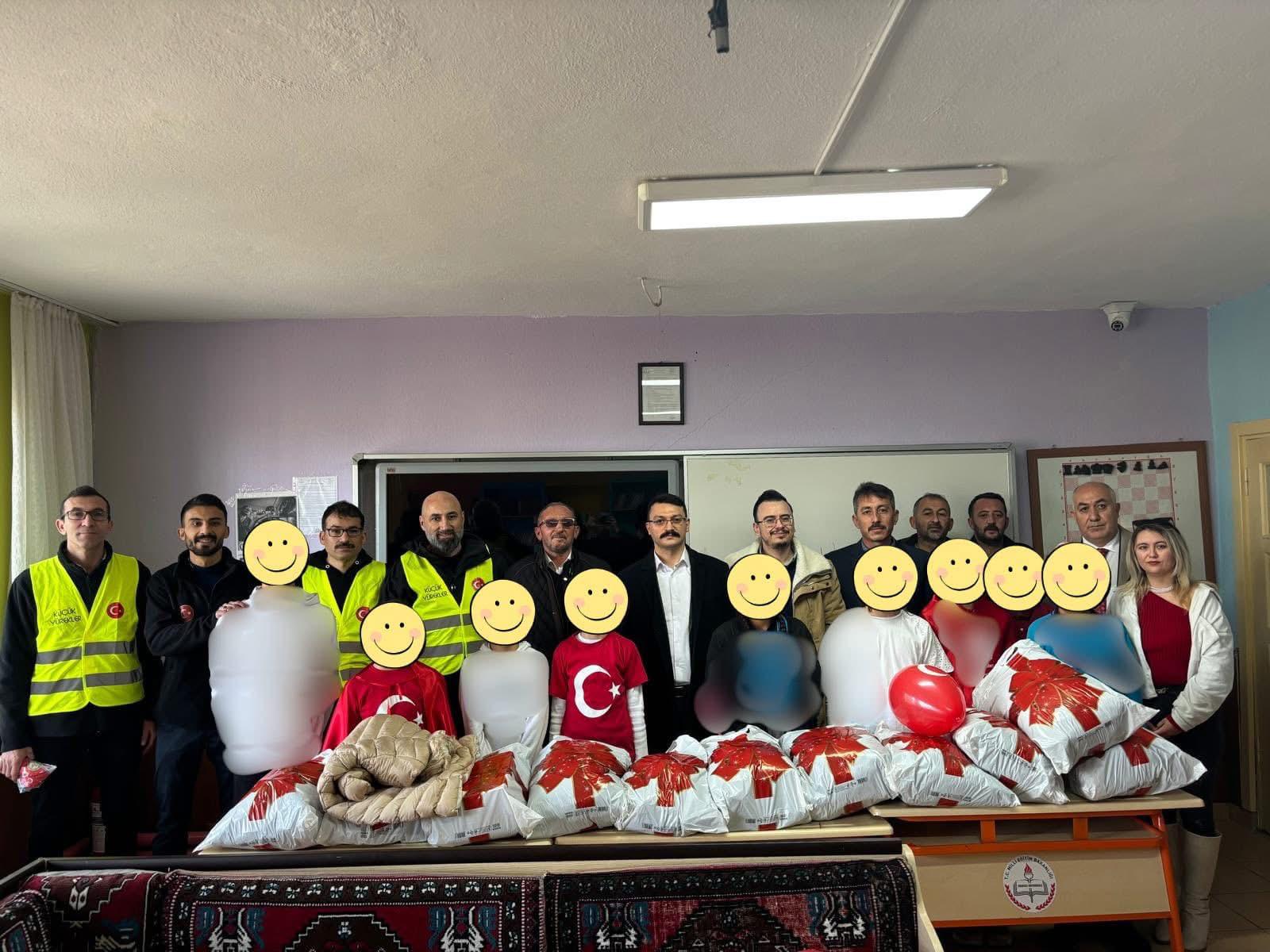 Emirdağ’da Öğrencileri Sevindiren Anlamlı Destek