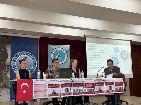 Afyon Kocatepe Üniversitesi Kimya Bölümü Öğrencileri Deneyimlerini Paylaştı