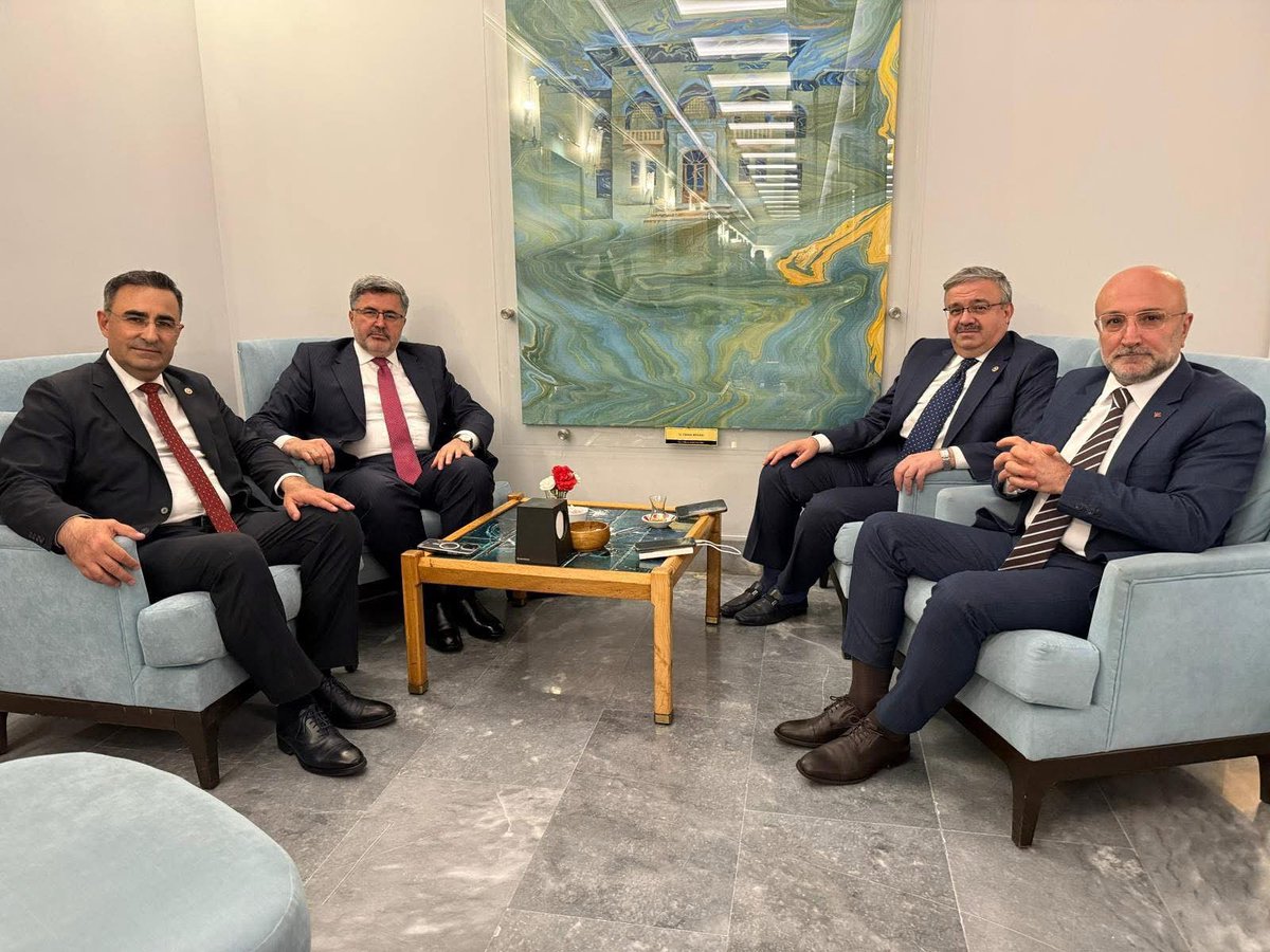 AK Parti Afyonkarahisar İl Başkanı Şahin, TBMM'de Milletvekilleriyle İstişare Toplantısı Gerçekleştirdi