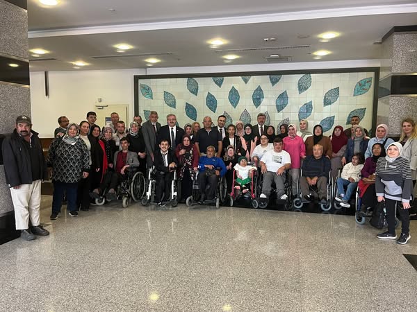 AK Parti Afyonkarahisar Milletvekili Özkaya, Sakatlar Derneği'ni Meclis'te Ağırladı