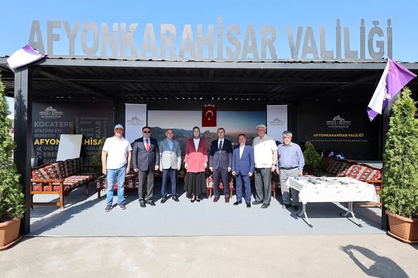 Afyonkarahisar'da Valiler Buluşması: Blok Mermer Fuarı'na Yoğun İlgi