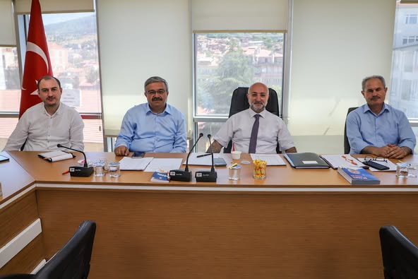 AK Parti Afyonkarahisar'da Teşkilat Buluşması: Önümüzdeki Dönem Çalışmaları Masaya Yatırıldı