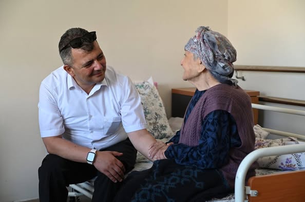 Emirdağ Belediyesi Huzurevi Sakinlerini Ziyaret Etti