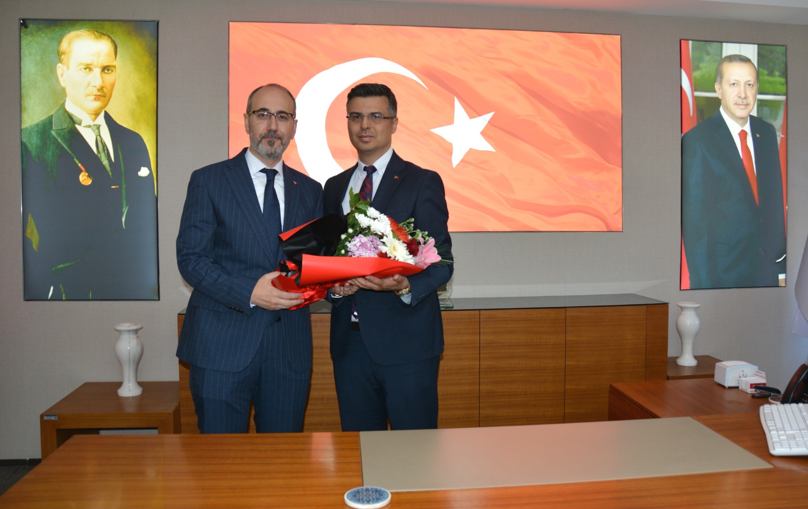 Afyonkarahisar İl Sağlık Müdürlüğü’nde Devir Teslim Töreni Gerçekleştirildi
